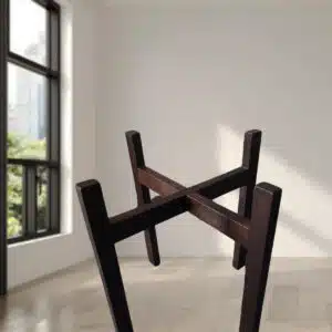 Pedestal de madera marrón | 40x35cm
