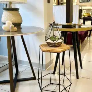 Alternative view of Mesa Lateral | 53cm